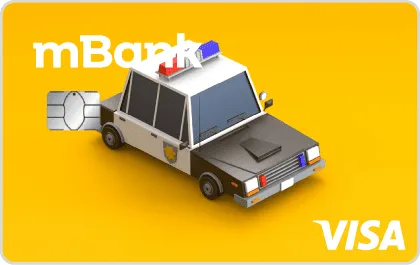 Biało-szary samochód policyjny stojący na żółtym tle. Karoseria jest gładka, a na drzwiach widoczne jest logo policji