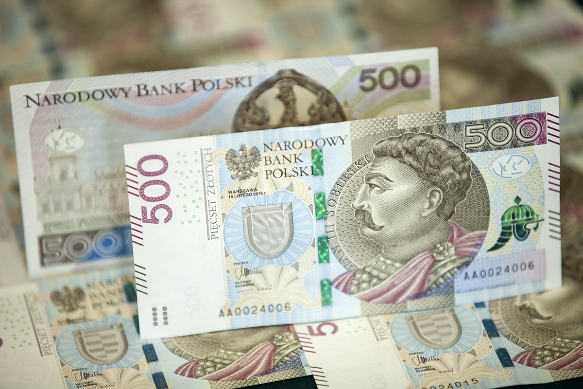 Nowy polski banknot 500 zł wejdzie do obiegu w 2017 r.